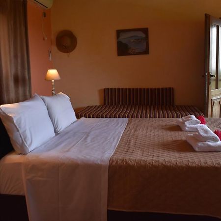 Pigadia Villa Vromonerion Luaran gambar
