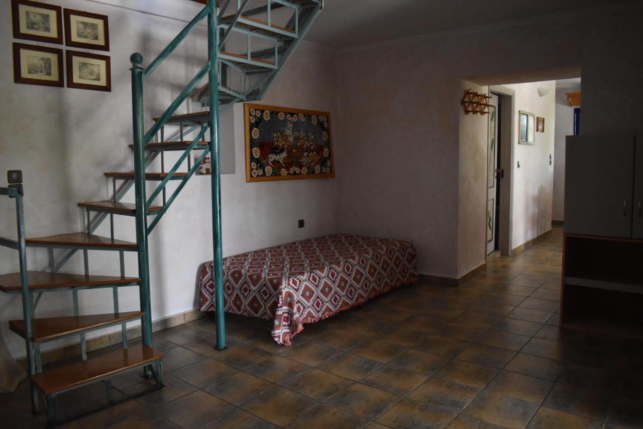 Pigadia Villa Vromonerion Luaran gambar