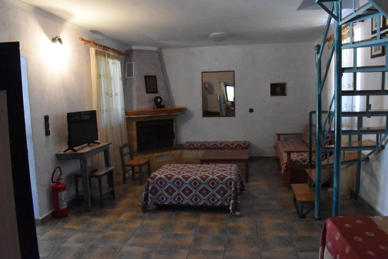Pigadia Villa Vromonerion Luaran gambar