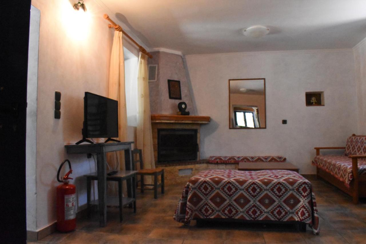 Pigadia Villa Vromonerion Luaran gambar