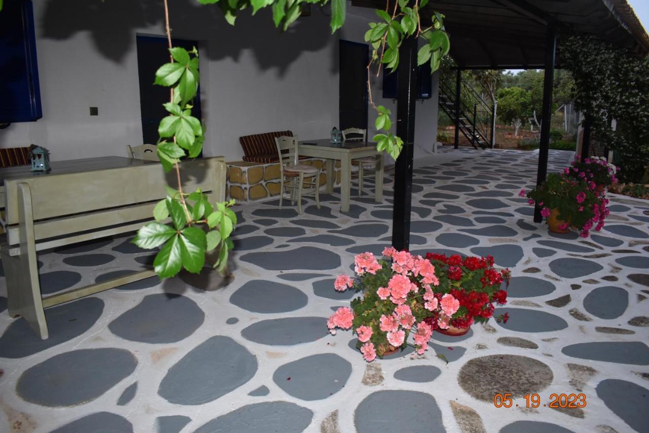 Pigadia Villa Vromonerion Luaran gambar